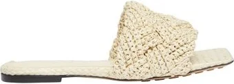 Lido flat sandals in raffia