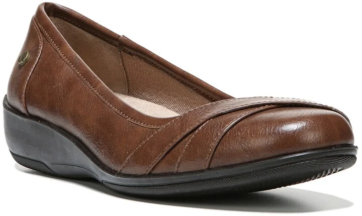 LifeStride I-Loyal Low Wedge Ballerina Flats