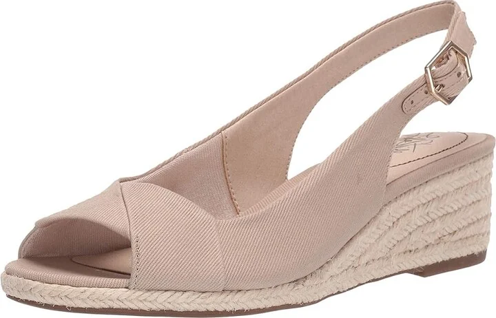 LifeStride Socialite Women's Shoes Tender Taupe Soft Canvas : 9.5 W (C), Textile - Image 2