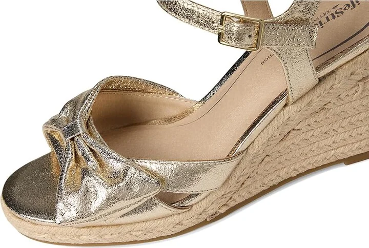 LifeStride Tahlia Women's Sandals Platino Gold Faux Leather : 6 W (C), Synthetic - Image 7