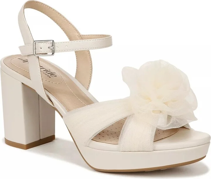 LifeStride Wide Width Last Dance Platform Sandal