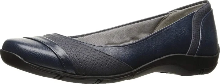 LifeStride Women's Dig Flat