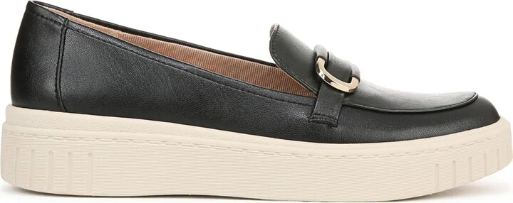 LifeStride Women's Geneva-Bit Closed Round Toe Platform Loafers - Image 2