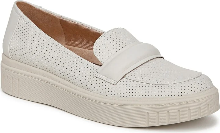 LifeStride Women's Geneva-Chop Closed Round Toe Platform Penny Loafers