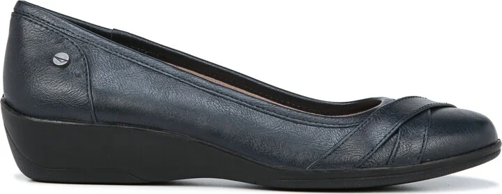 LifeStride Women's I-Loyal Low Wedge Ballet Flats - Image 2