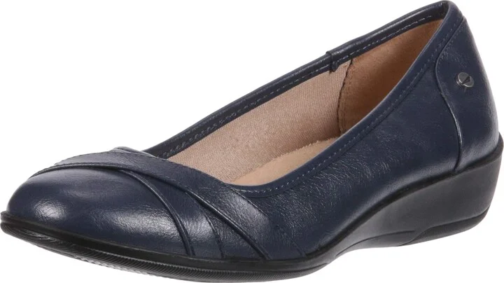LifeStride Women's I-LOYAL Shoe