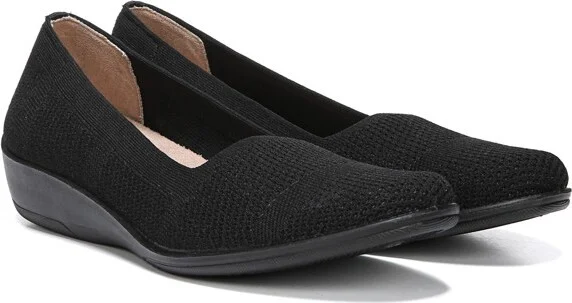 LifeStride Women's Immy Ballet Flat Black 8.5 W - Image 2