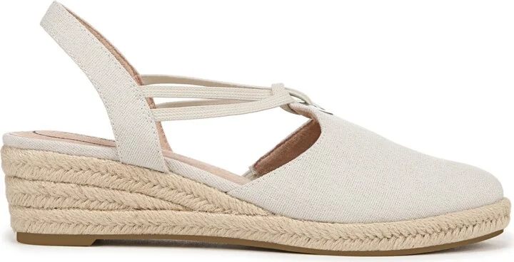 LifeStride Women's Kennedy Closed Almond Toe Wedge Espadrilles - Image 10