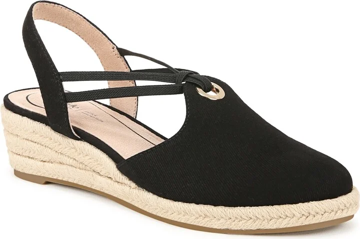 LifeStride Women's Kennedy Closed Almond Toe Wedge Espadrilles