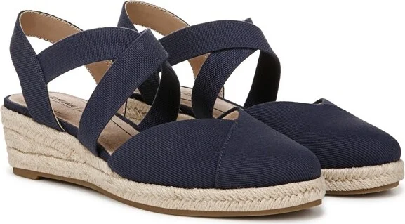 LifeStride Women's Kimball Espadrille Wedge Sandal Natural/Gold 8 W - Image 6