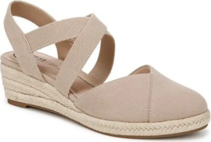 tender taupe