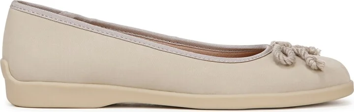 LifeStride Women's Maura Round Toe Ballerina Flats - Image 2