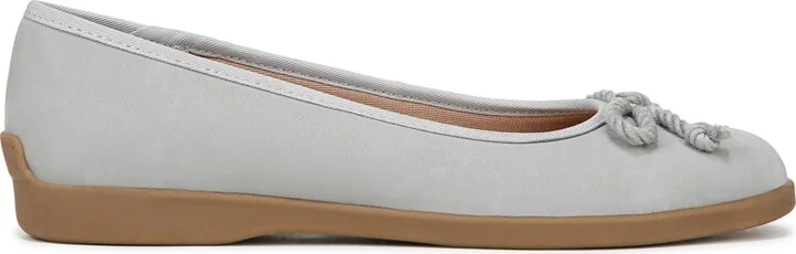 LifeStride Women's Maura Round Toe Ballerina Flats - Image 6