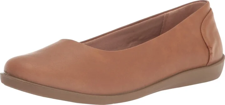 LifeStride Womens Nonchalant Ballet Flat Tan 9 M