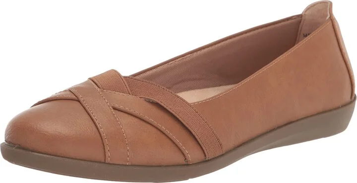 LifeStride Womens Northern Ballet Flat Tan 7.5 W