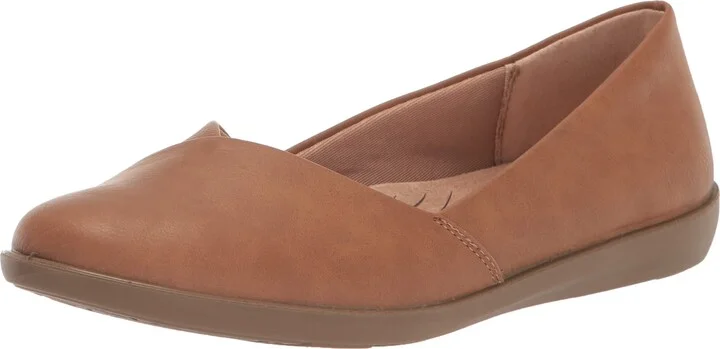 LifeStride Womens Notorious Ballet Flat Tan 6 W