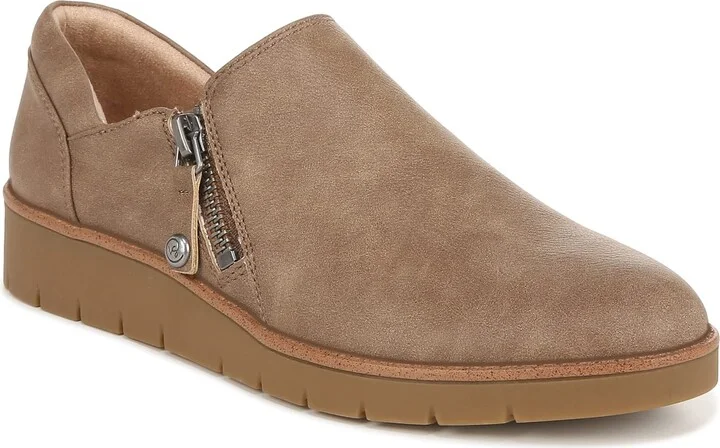 LifeStride Womens Odyssey Side Zip Sneakers Mushroom 9 M