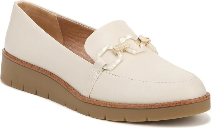 LifeStride Womens Optimist Loafer Bone 7.5 W