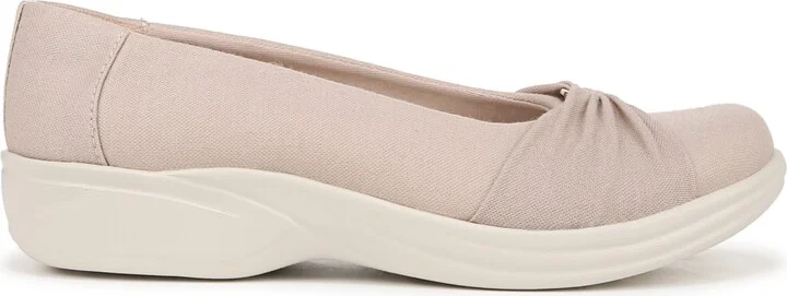 LifeStride Women's Paige Washable Round Toe Slip Ons - Image 10