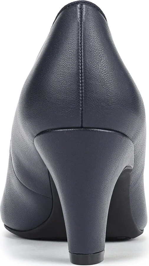 LifeStride Women's Parigi-Plus Dress Pumps - Image 11