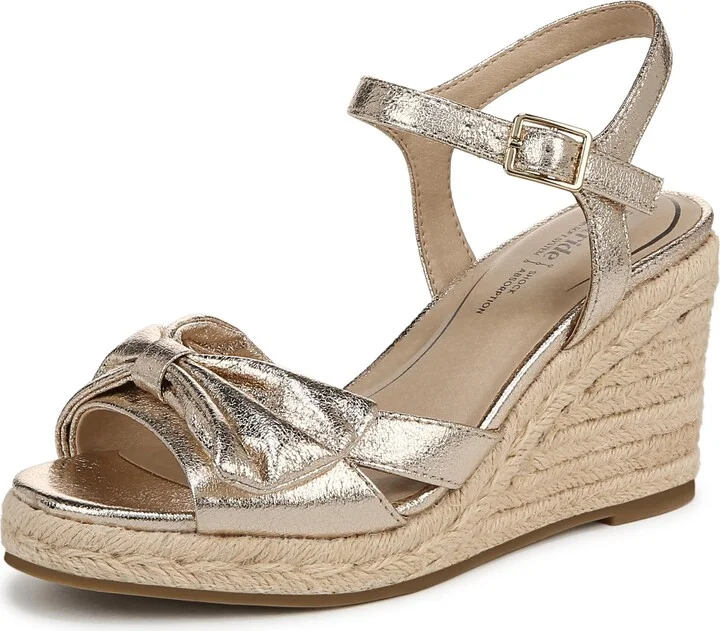 LifeStride Womens Tahlia Espadrille Wedge Sandal Platino Gold Faux Leather 6.5 W