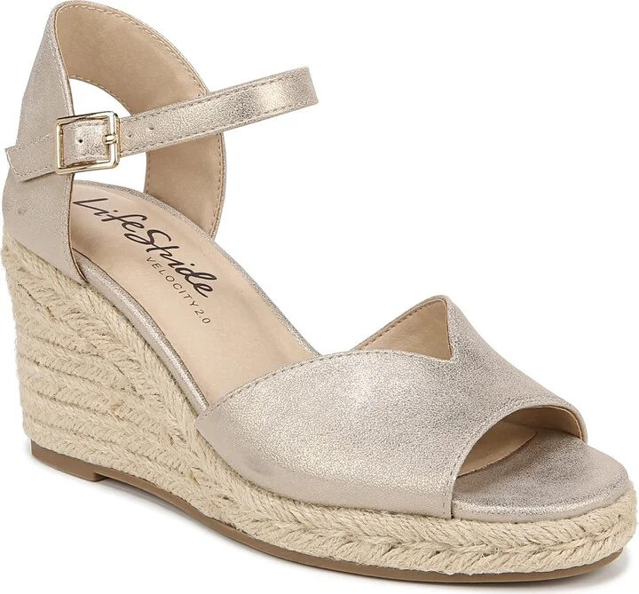 LifeStride Womens Tess Wedge Espadrille Sandals Platino Gold 6 W