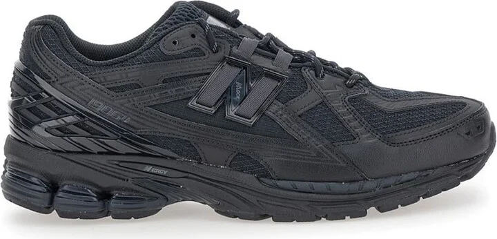 'Lifestyle' Black Low Top Sneakers With Logo Patch On The Tongue And Logo Detail On The Side In Tech Fabric Man