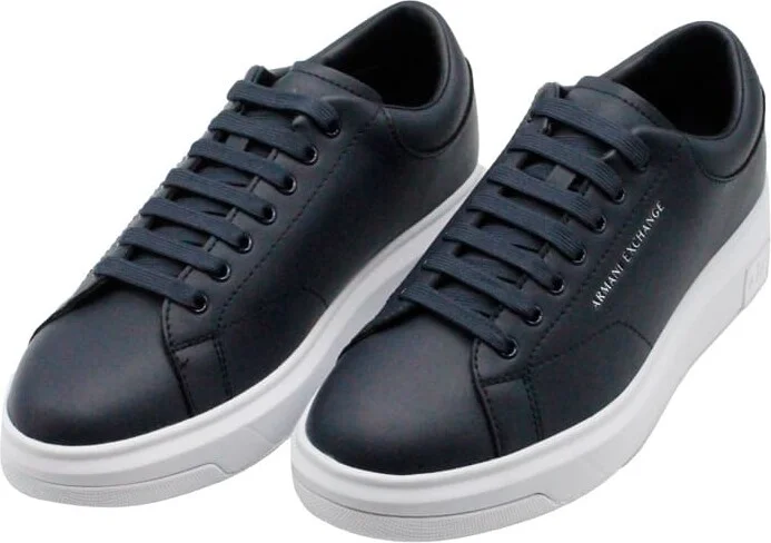 Light Sneaker In Soft Leather With White Sole