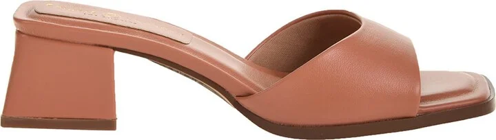 Liinda Slide Sandal - Image 8