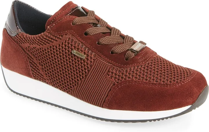 Lila Gore-Tex® Waterproof Sneaker