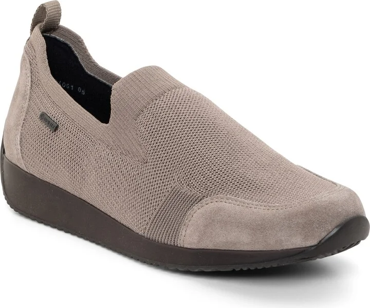 Lilith Sneaker