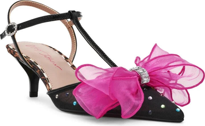 Lillyan Pointed Toe Ankle Strap Pump