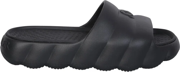 Lilo Black Quilted Slides