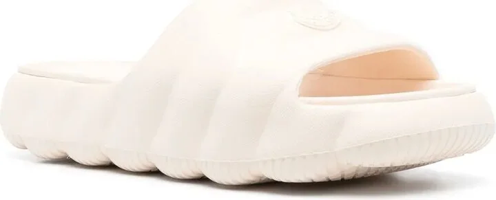 Lilo quilted slides - Image 2