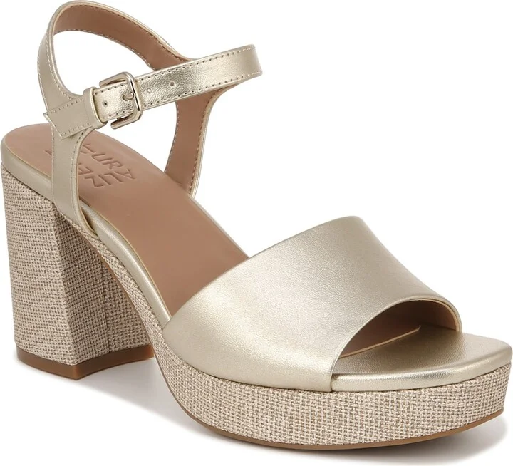 Lily Sandal