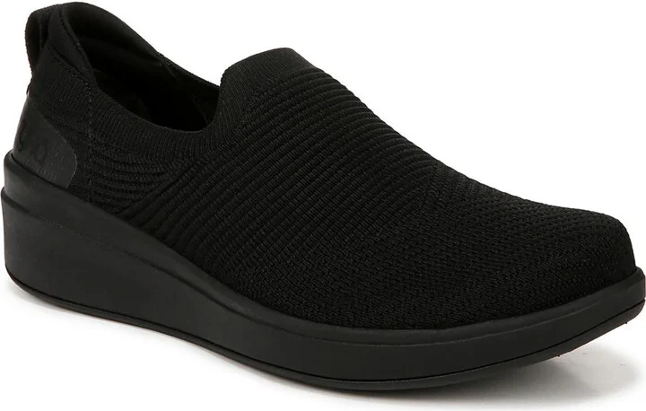 Limitless Womens Stretch Knit Casual And Fashion Sneakers