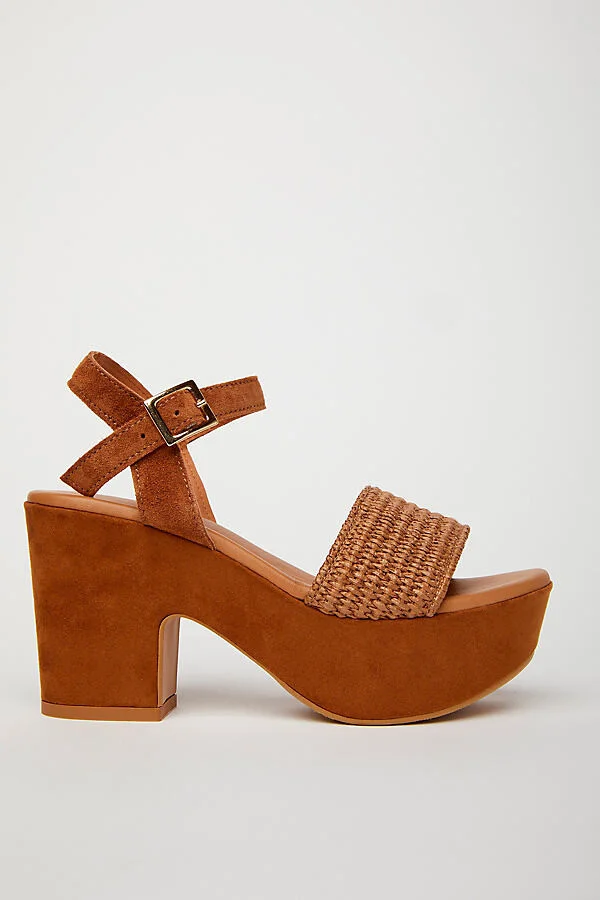 Liona Heels