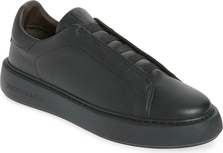 BLACK/ BLACK