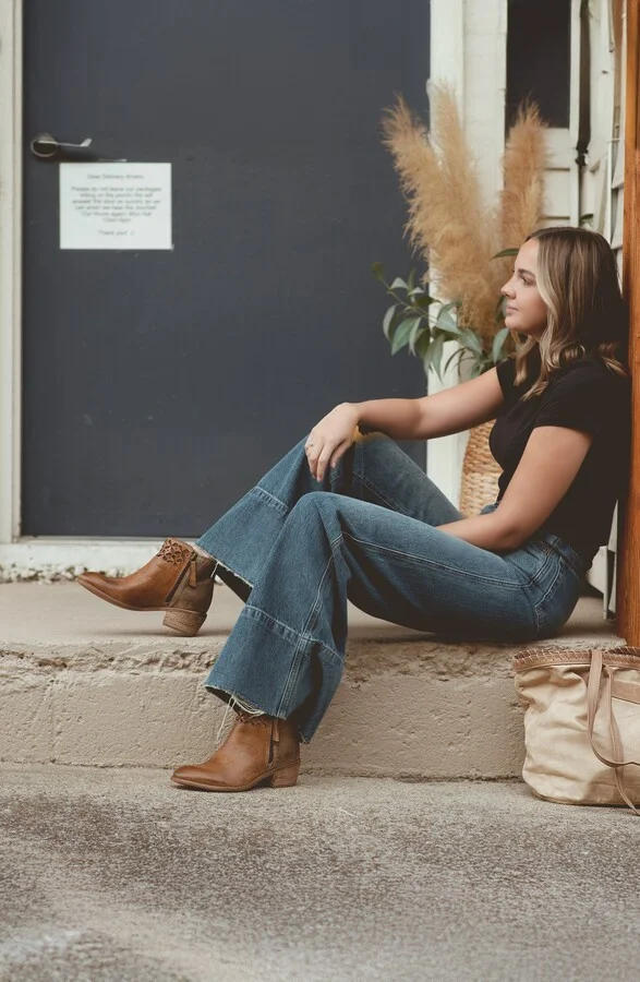Liz Cutout Boot - Image 10