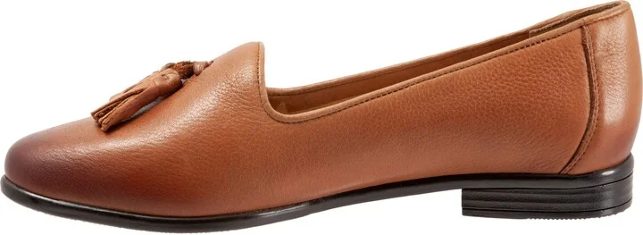 Liz Tassel Loafer - Image 9