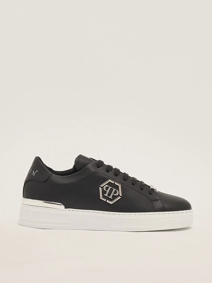 Lo-top Hexagon Sneaker