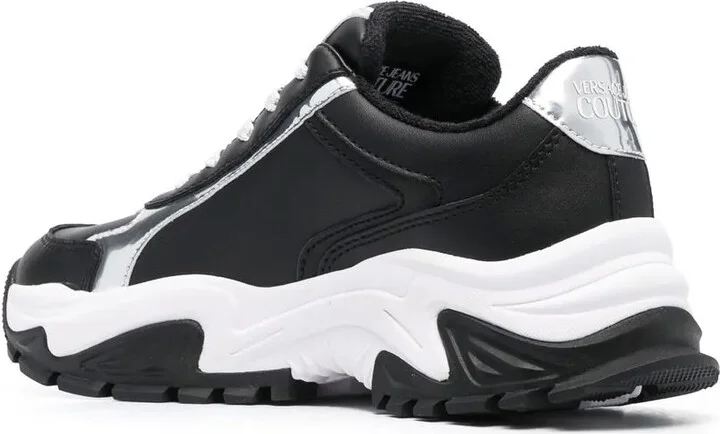 Lo-Top Logo Print Sneakers - Image 3