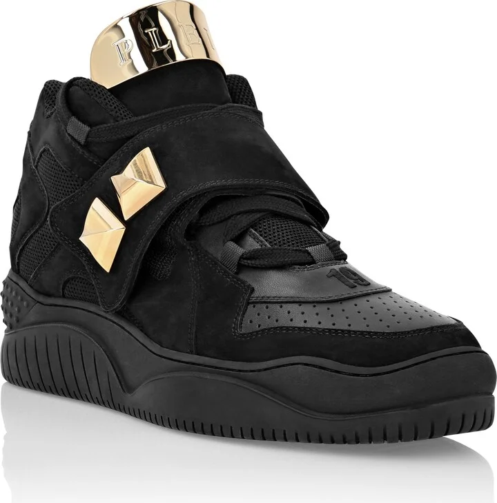Lo-Top Sneakers
