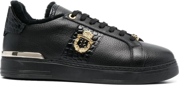 Lo-Top Sneakers