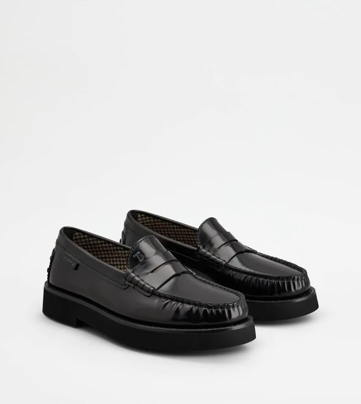 Loafer in Leather - Image 2