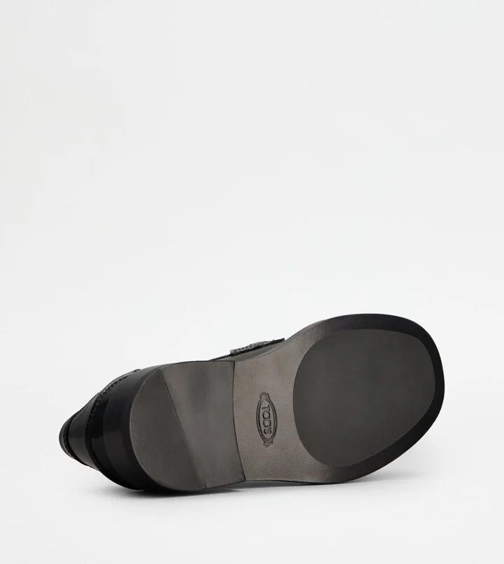 Loafers in Leather - Image 4