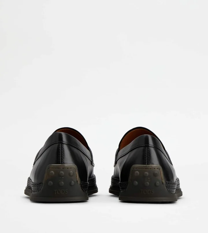 Loafers in Leather - Image 3