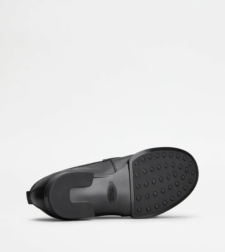 Loafers in Leather - Image 4