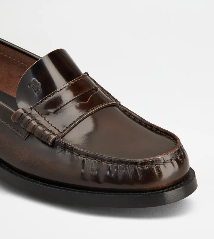 Loafers in Leather - Image 5