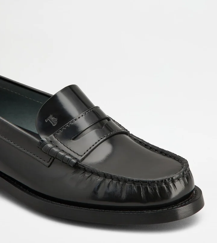 Loafers in Leather - Image 5
